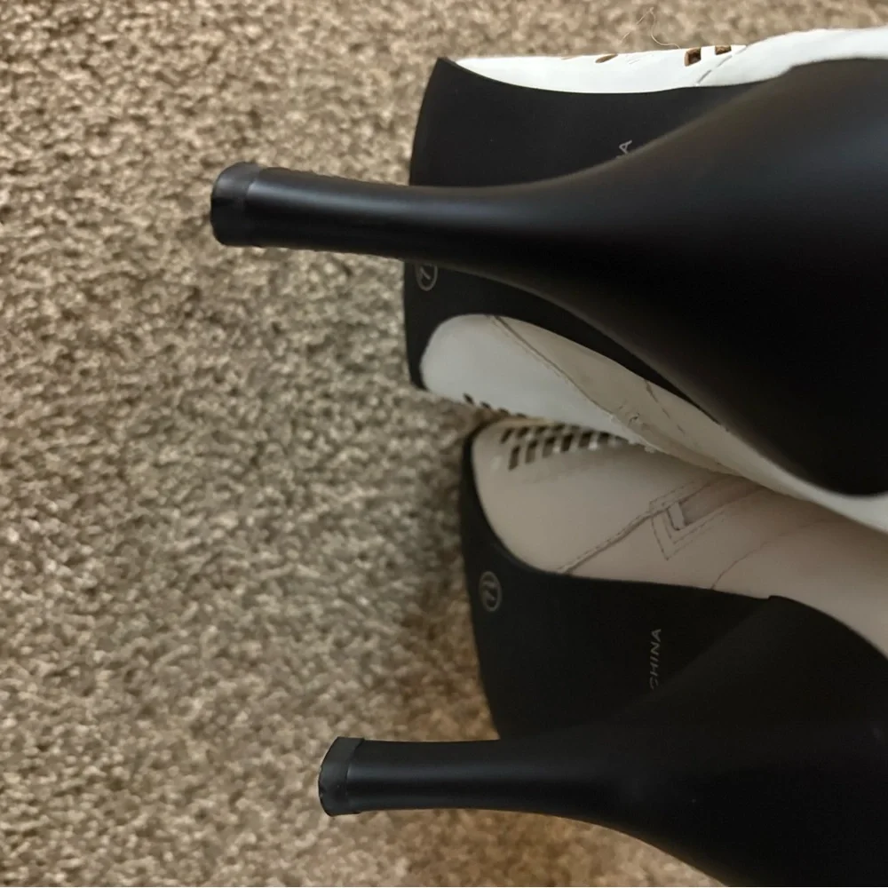 Apostrophe Ivory Perforated Ankle Boots - Picture 4 of 6